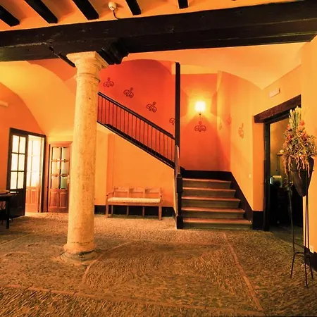 Del Almudí Hotel 3*