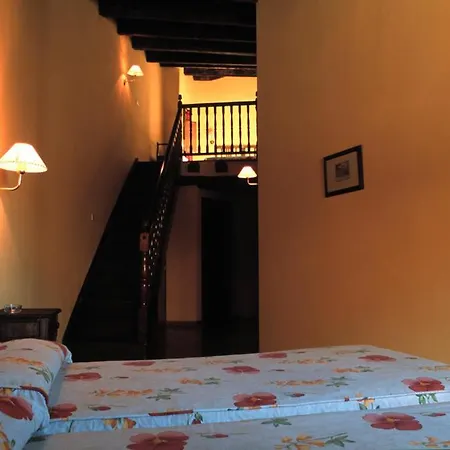 Hotel Del Almudí 3*